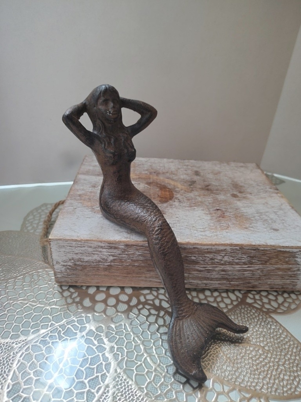 Mermaid Cast Iron Figurine Home Art Decor - Brown. HC